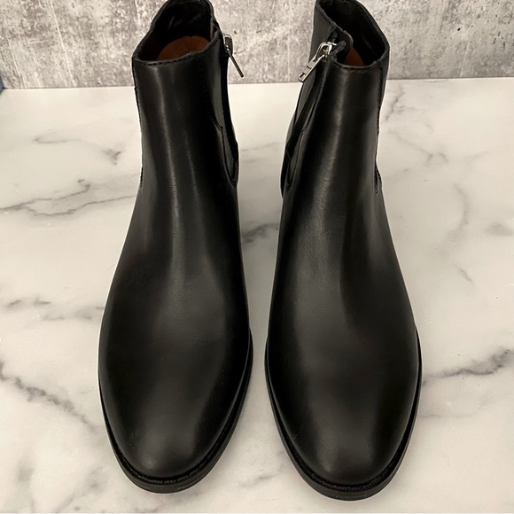 Coach Danni Black Leather Boots Size 9 - Picture 2 of 10